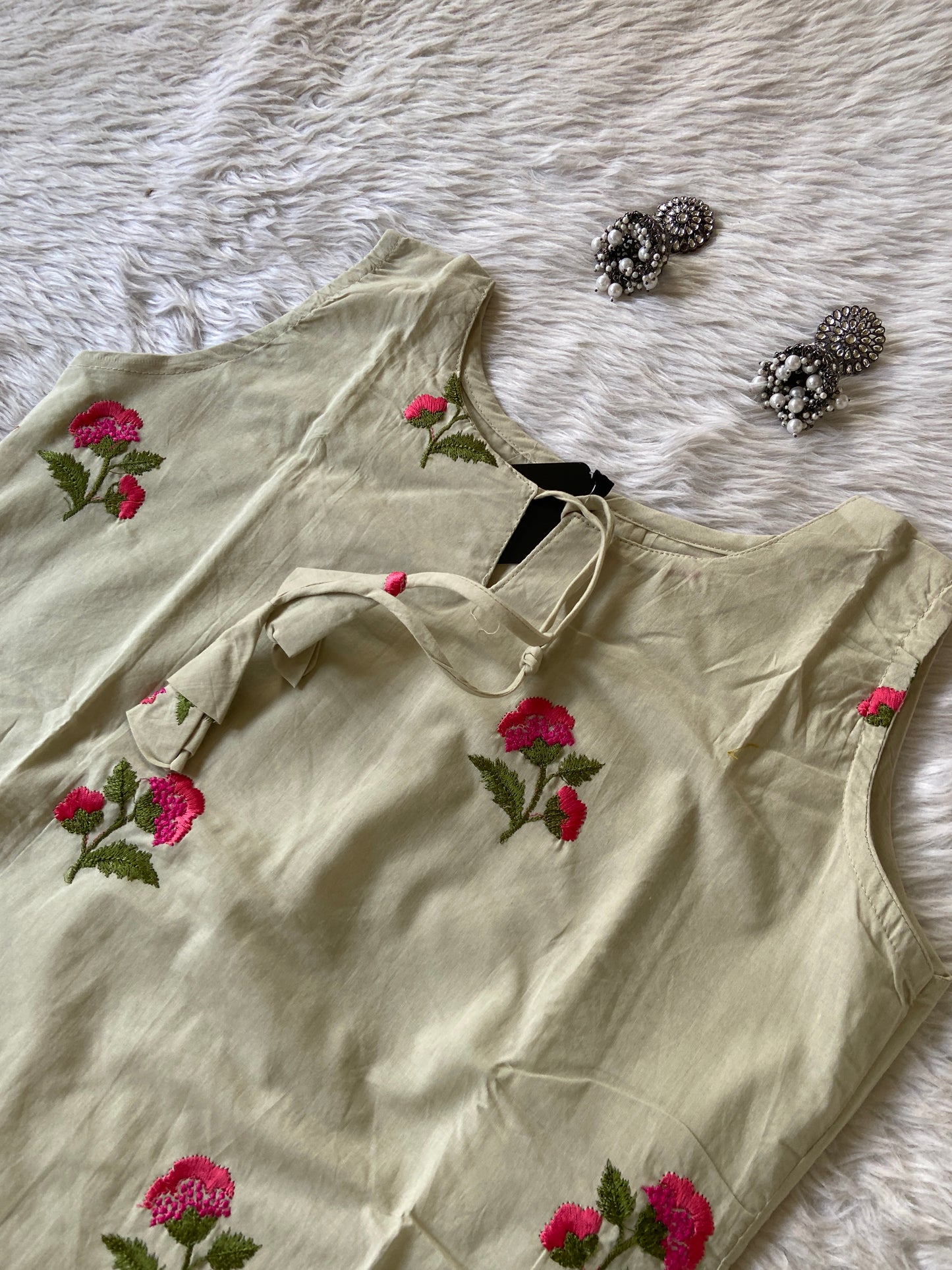 Sleeveless Cotton Aline Kurti With Flower Embroidery Work With Plain Full Flair Palazzo . Cotton Aline Kurti Sets For Women