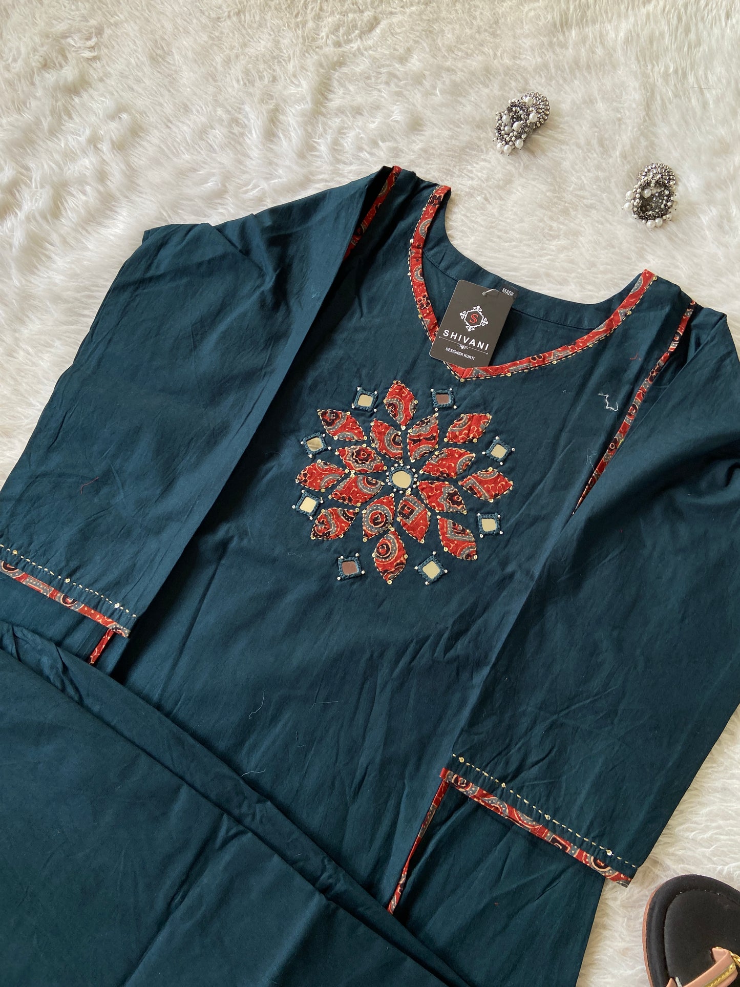 Aplic Work In Straight Kurti With Matching Pant. Cotton Straight Pair For Women