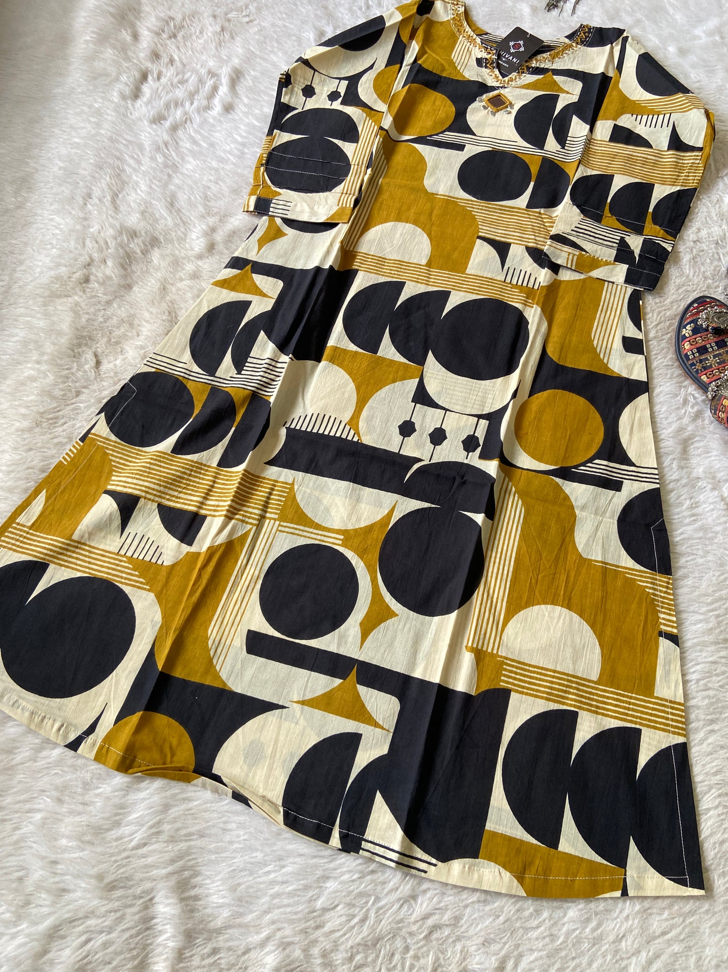 Cotton Straight cut Kurtis With Beautiful Work In Neck. Cotton Straight Kurti For Women.