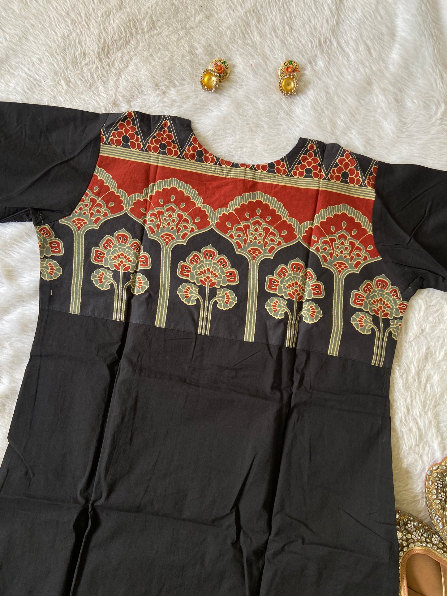 Cotton Straight Kurti With Palazzo And Dupatta (Gamthi Pair). Cotton Suit Sets For Women.