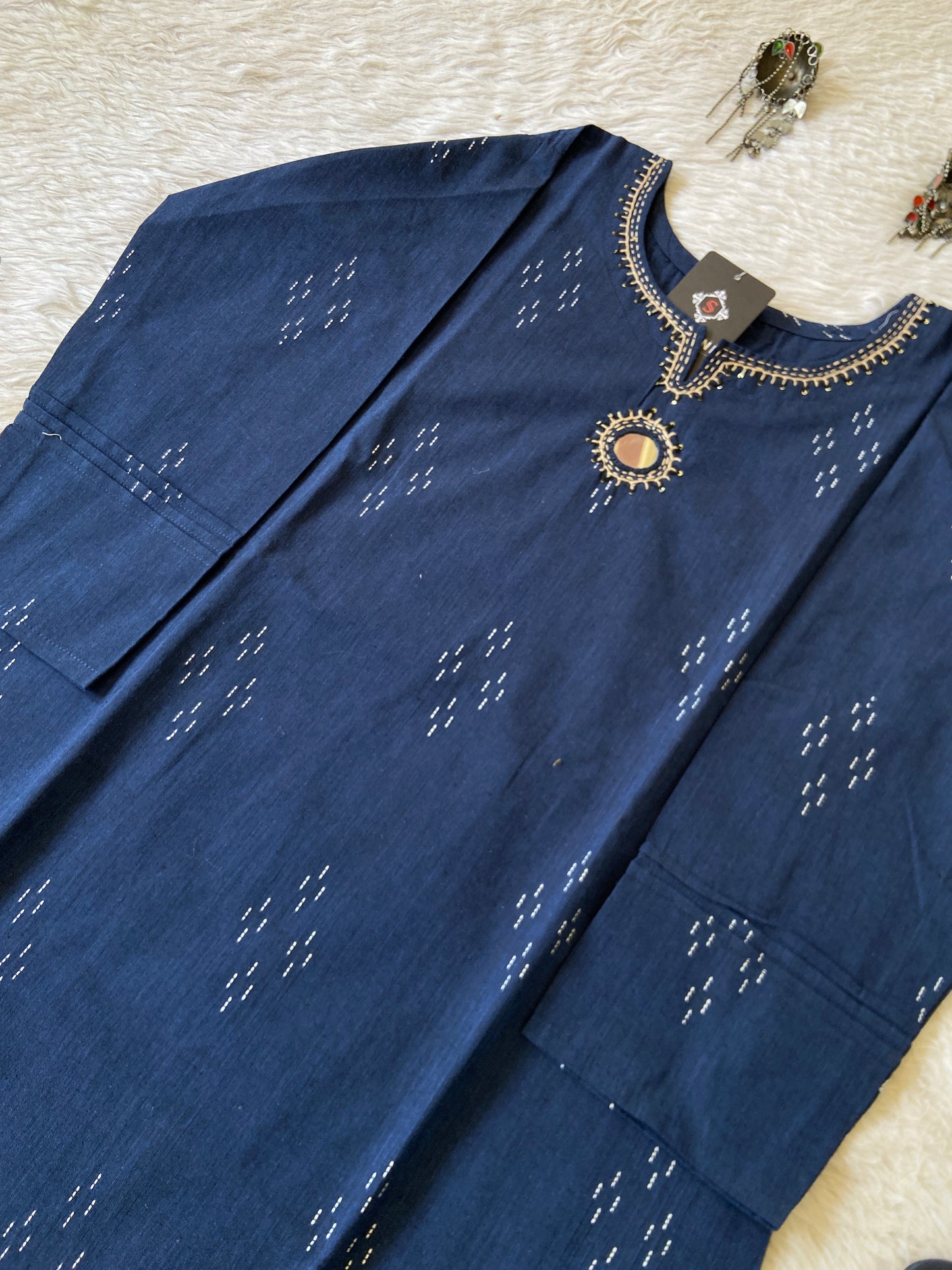 Cotton Straight Kurti With Mirror Work In Neck (Gamthi Kurti). Cotton Kurti For Women.