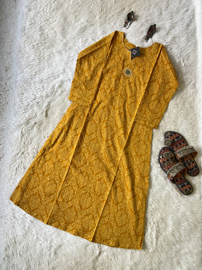 Aline Printed Cotton Kurti. Cotton Kurtis For Women Online India. Shop the Latest Festive Summer Collection at Shivani Designer Kurti.