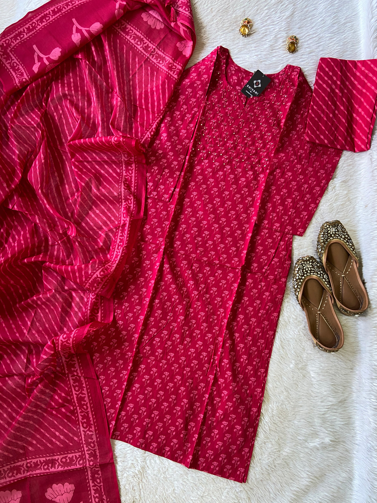 Jaipuri Cotton Straight Kurti, Pant And Dupatta. Cotton Kurti Suits For Women Online India. Shop the Latest Festive Summer Collection at Shivani Designer Kurti.