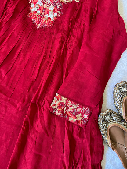 Premium Short Kurti Suit. Full Sleeve Chinnon Short Kurti With Full Flair Palazzo And Dupatta. Silk Suit Sets For Women Online India. Shop the Latest Festive Summer Collection at Shivani Designer Kurti.