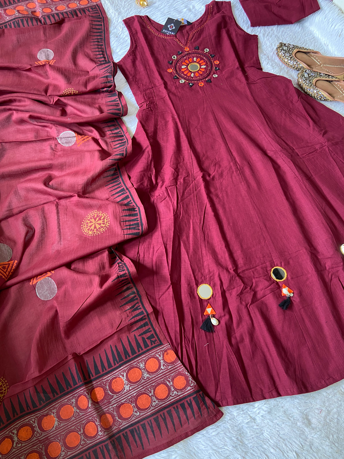 Mirror Work Cotton Anarkali Sleeveless Kurti, Palazzo And Dupatta. Cotton Anarkali Kurti Suits For Women Online India. Shop the Latest Festive Summer Collection at Shivani Designer Kurti.