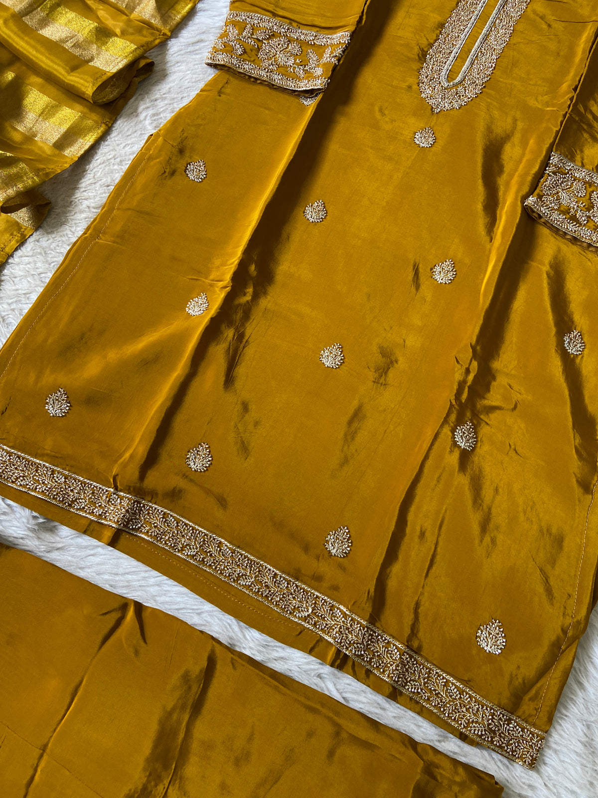 Premium Short Kurti Suit. Silk Short Kurti With Palazzo And Dupatta. Silk Suit Sets For Women Online India. Shop the Latest Festive Summer Collection at Shivani Designer Kurti.