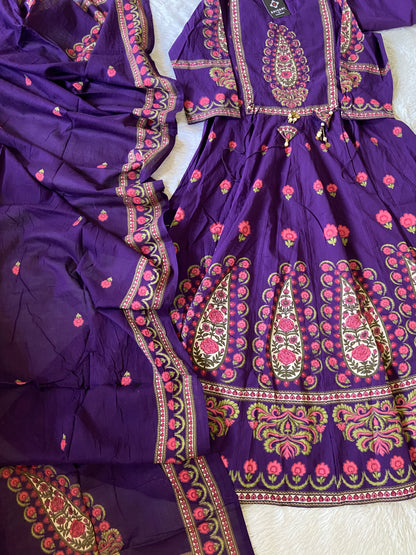 Jaipuri Cotton Anarkali Kurti With Pant And Dupatta. Cotton Suit Sets For Women Online India. Shop the Latest Festive Summer Collection at Shivani Designer Kurti.