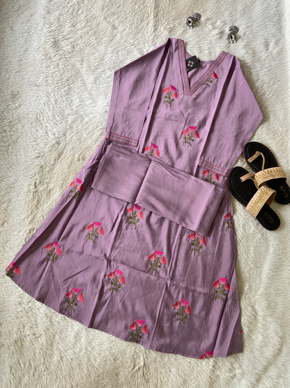 Flower Embroidery Work, V-Neck Style Aline Kurti And Palazzo. Silk Aline Kurti Sets For Women Online India. Shop the Latest Festive Summer Collection at Shivani Designer Kurti.