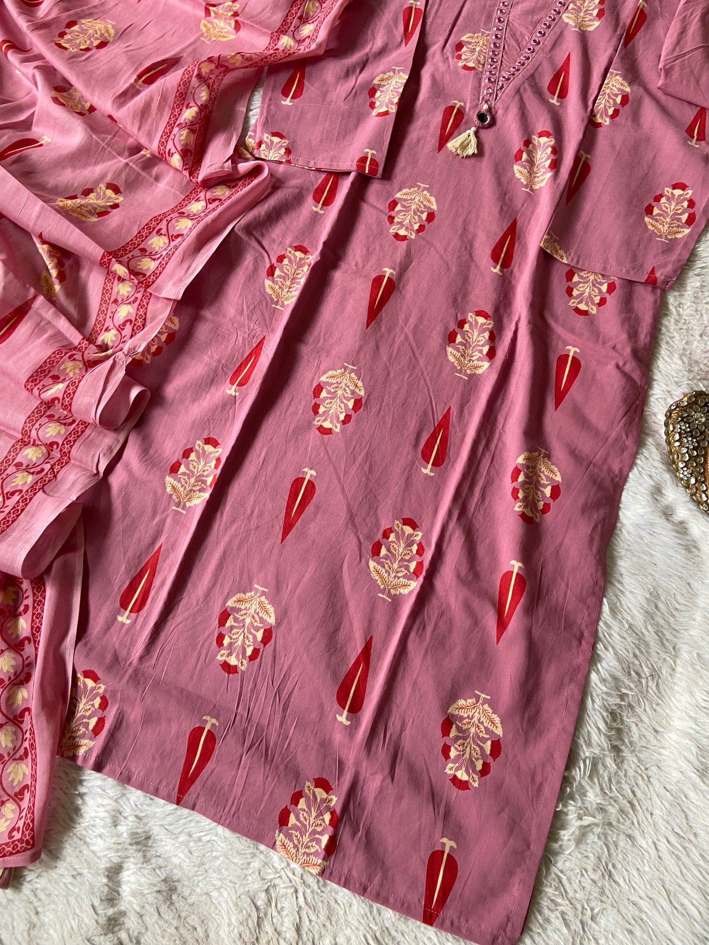 Cotton Straight Cut Kurti With Palazzo And Dupatta. Cotton Suit Sets For Women Online India. Shop the Latest Festive Summer Collection at Shivani Designer Kurti.