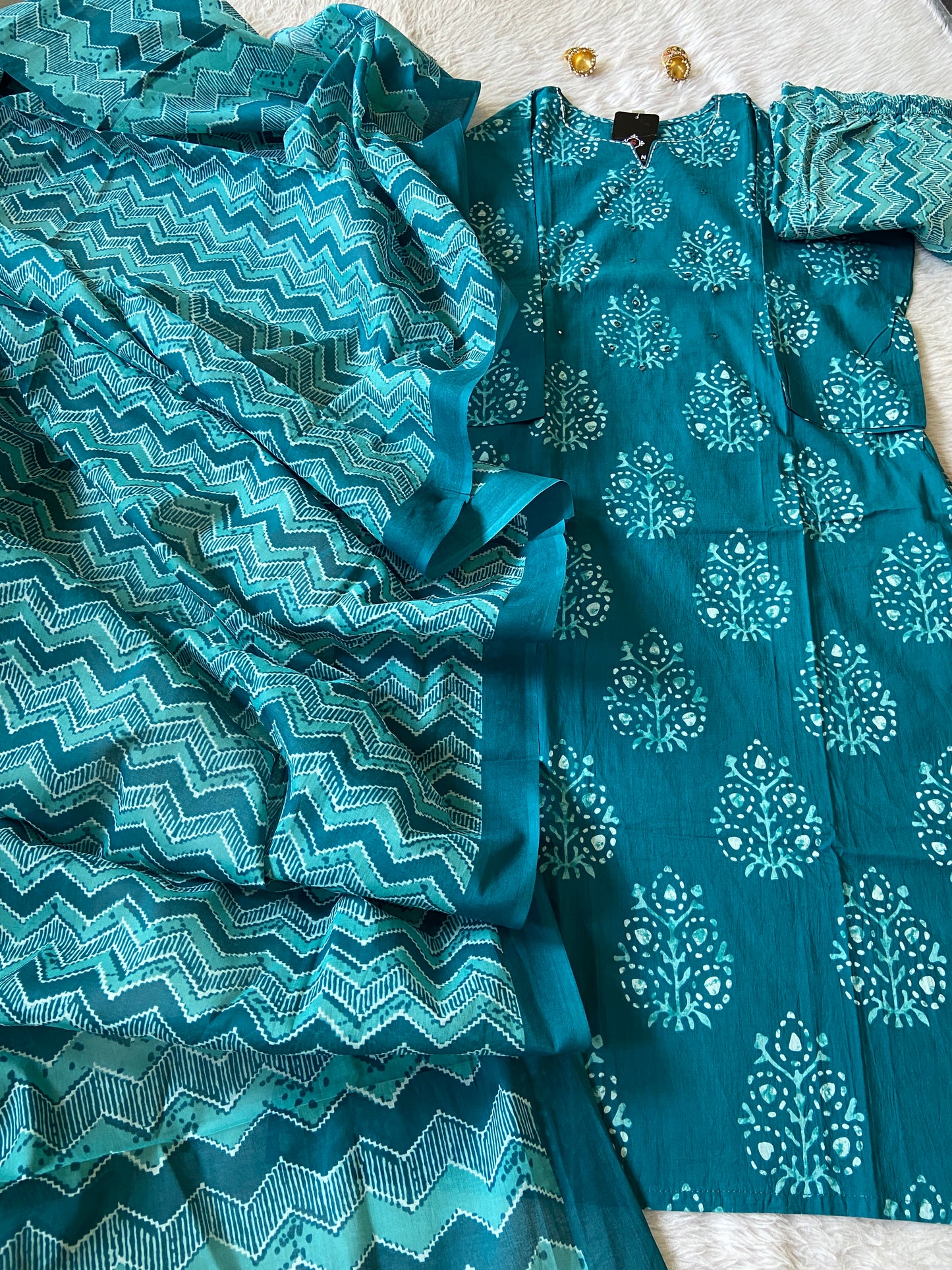 Batik Print StraightCut Kurti With Printed Pant And Dupatta, Cotton StraightCut Kurti Suit Sets For Women