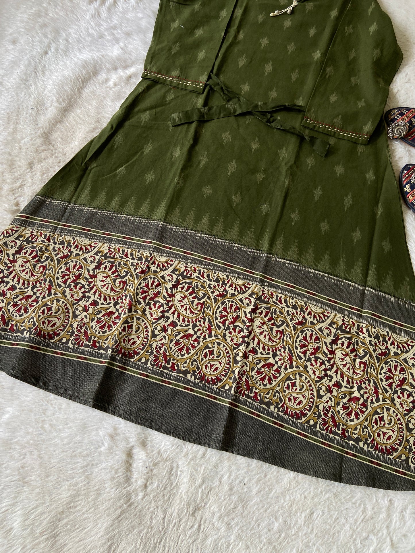 Cotton Midi, Cotton Aline Kurti. Cotton Kurti For Women online India. Shop the Latest Festive Summer Collection at Shivani Designer Kurti.