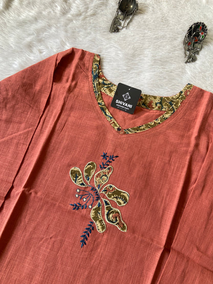 Aplic Work Cotton Short Top (Gamthi). Cotton Short Top For Women online India. Shop the Latest Festive Summer Collection at Shivani Designer Kurti.