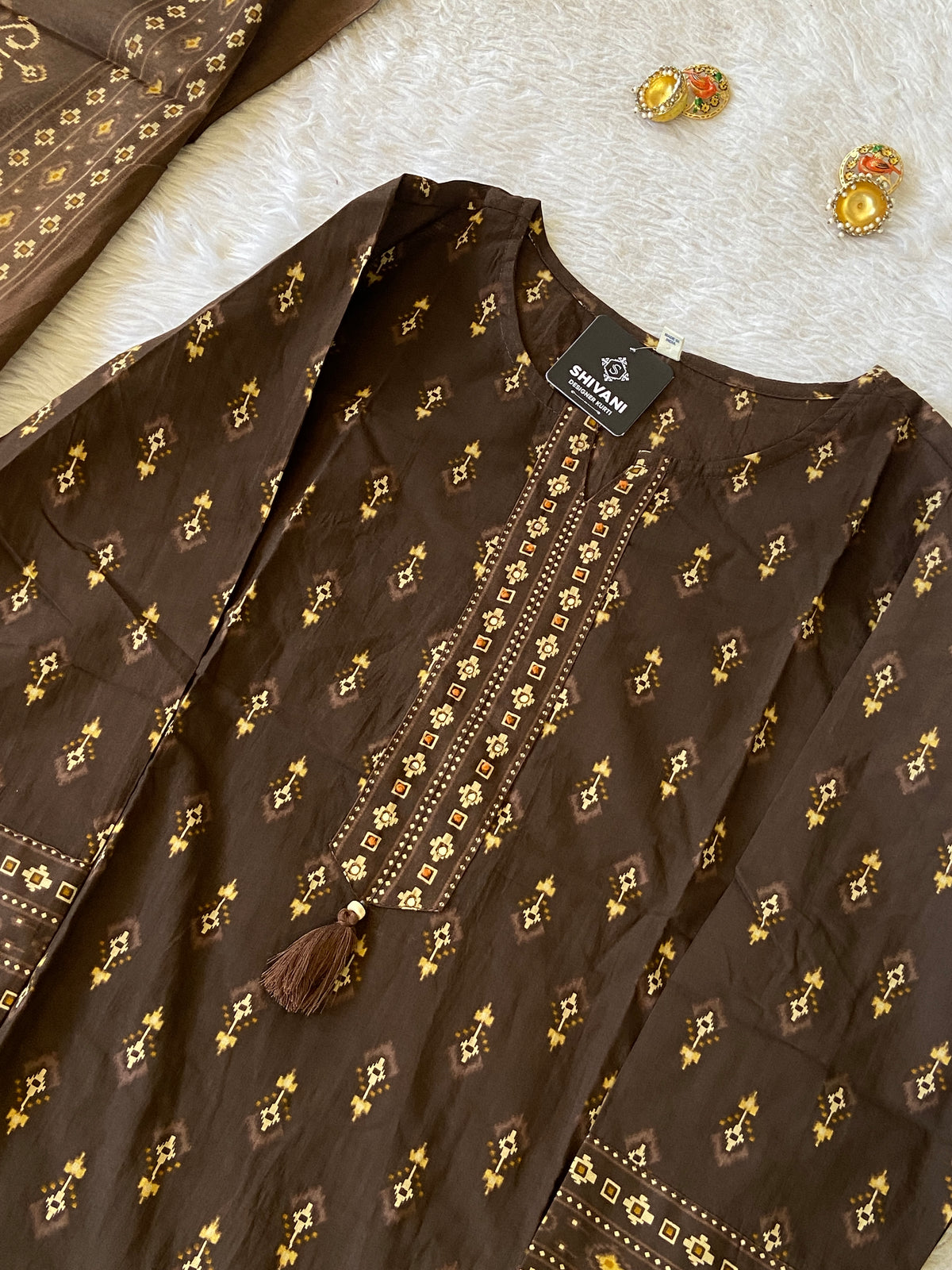 Gopi Dress. Cotton Printed Short Kurti With Skirt And Dupatta. Cotton Suit Sets For Women Online India. Shop the Latest Festive Summer Collection at Shivani Designer Kurti.