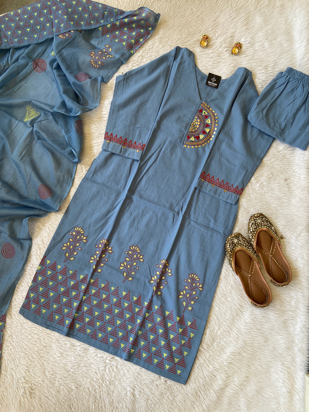 Mirror Hand Work Cotton Flex Straight Cut Kurti With Palazzo And Dupatta. Cotton Suit Sets For Women Online India. Shop the Latest Festive Summer Collection at Shivani Designer Kurti.