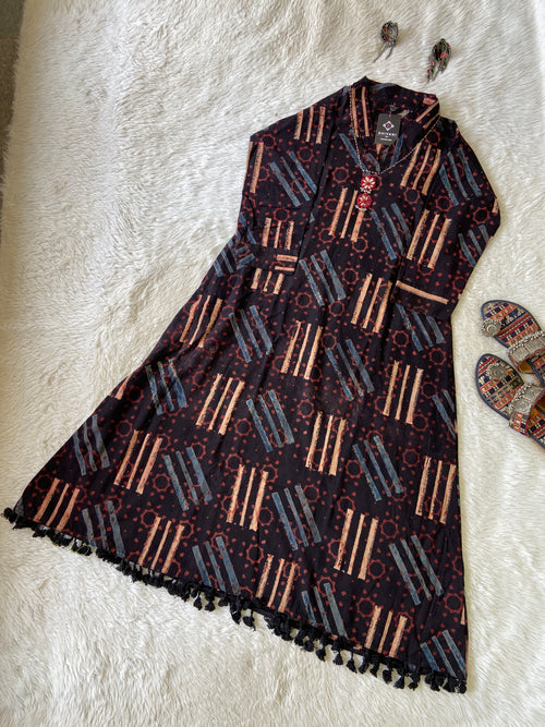 Cotton Midi, Cotton Aline Kurti With Mirror Work (Gamthi Kurti). Cotton Kurti For Women online India. Shop the Latest Festive Summer Collection at Shivani Designer Kurti.