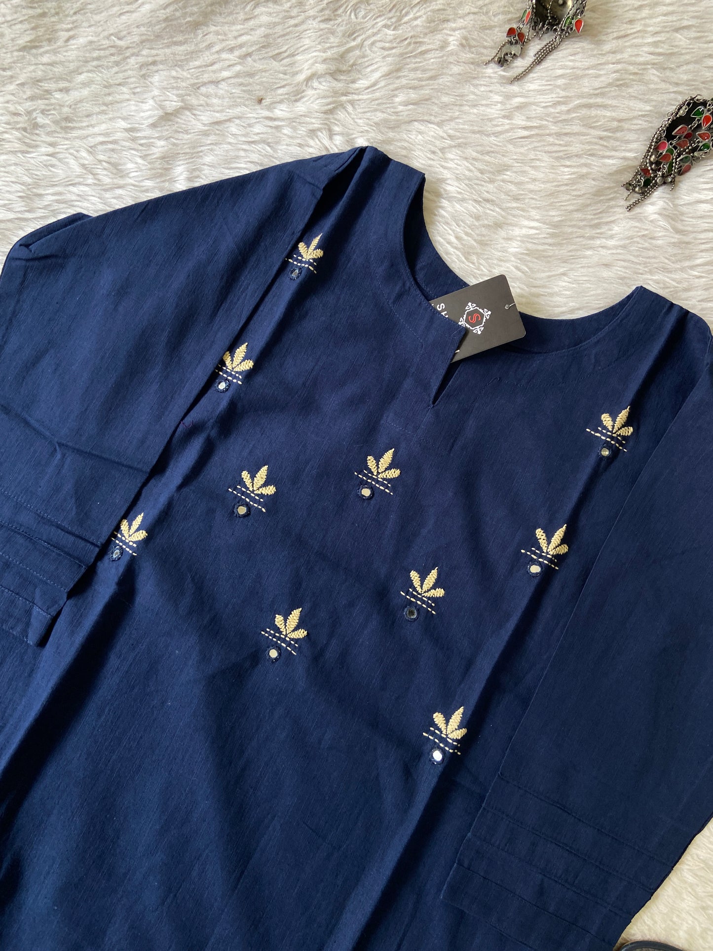 Aline Cotton Kurti. Cotton Kurtis For Women Online India. Shop the Latest Festive Summer Collection at Shivani Designer Kurti.