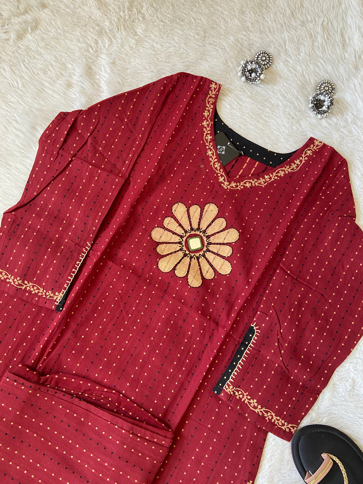 Cotton Straight Cut Kurti With Pant. Cotton Kurti Sets For Women Online India. Shop the Latest Festive Summer Collection at Shivani Designer Kurti.