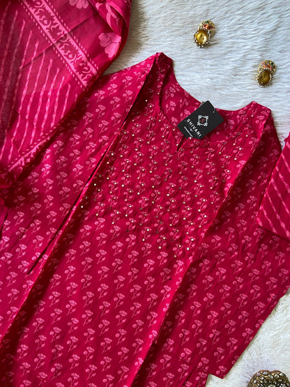 Jaipuri Cotton Straight Kurti, Pant And Dupatta. Cotton Kurti Suits For Women Online India. Shop the Latest Festive Summer Collection at Shivani Designer Kurti.