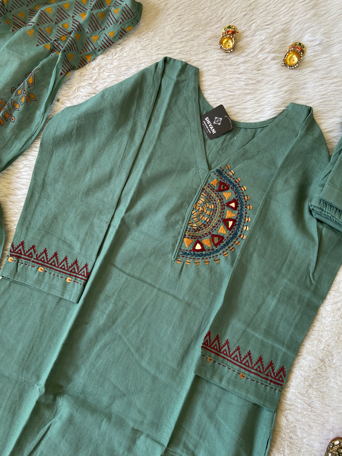 Mirror Hand Work Cotton Flex Straight Cut Kurti With Palazzo And Dupatta. Cotton Suit Sets For Women Online India. Shop the Latest Festive Summer Collection at Shivani Designer Kurti.