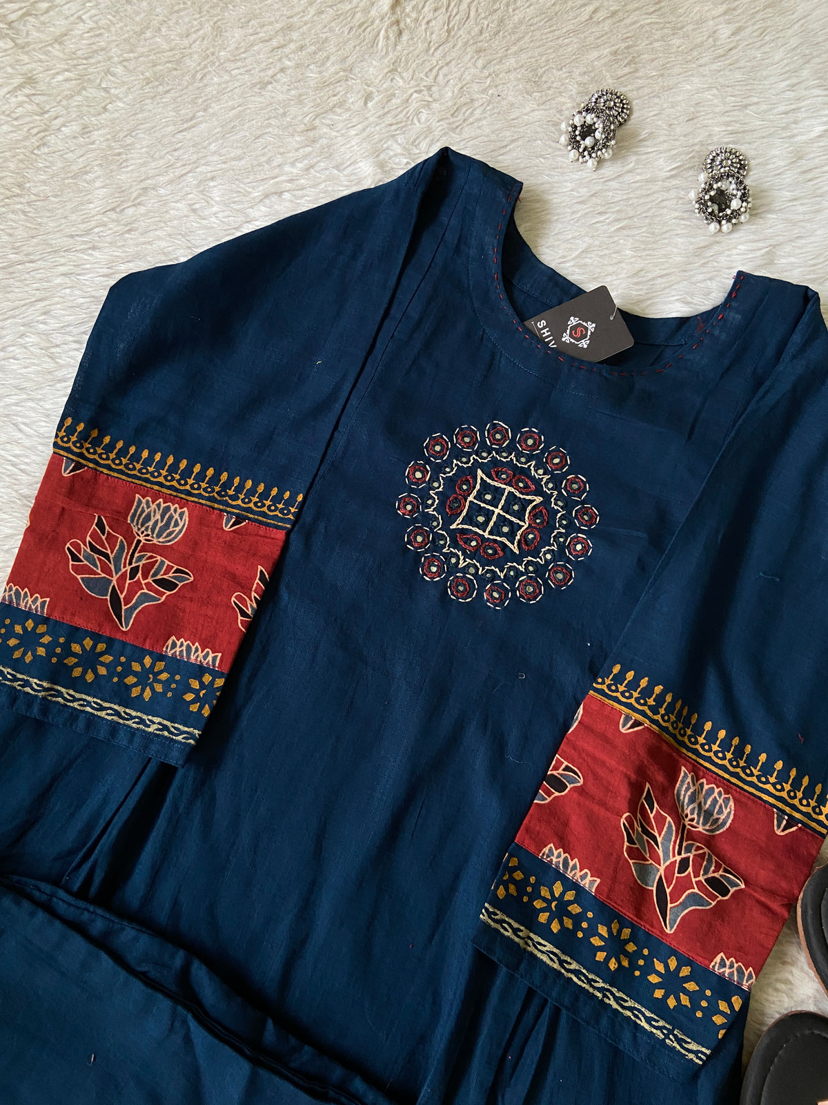 Real Mirror Work Cotton Aline Kurti And Palazzo (Gamthi Pair). Cotton Aline Kurti Sets For Women Online India. Shop the Latest Festive Summer Collection at Shivani Designer Kurti.
