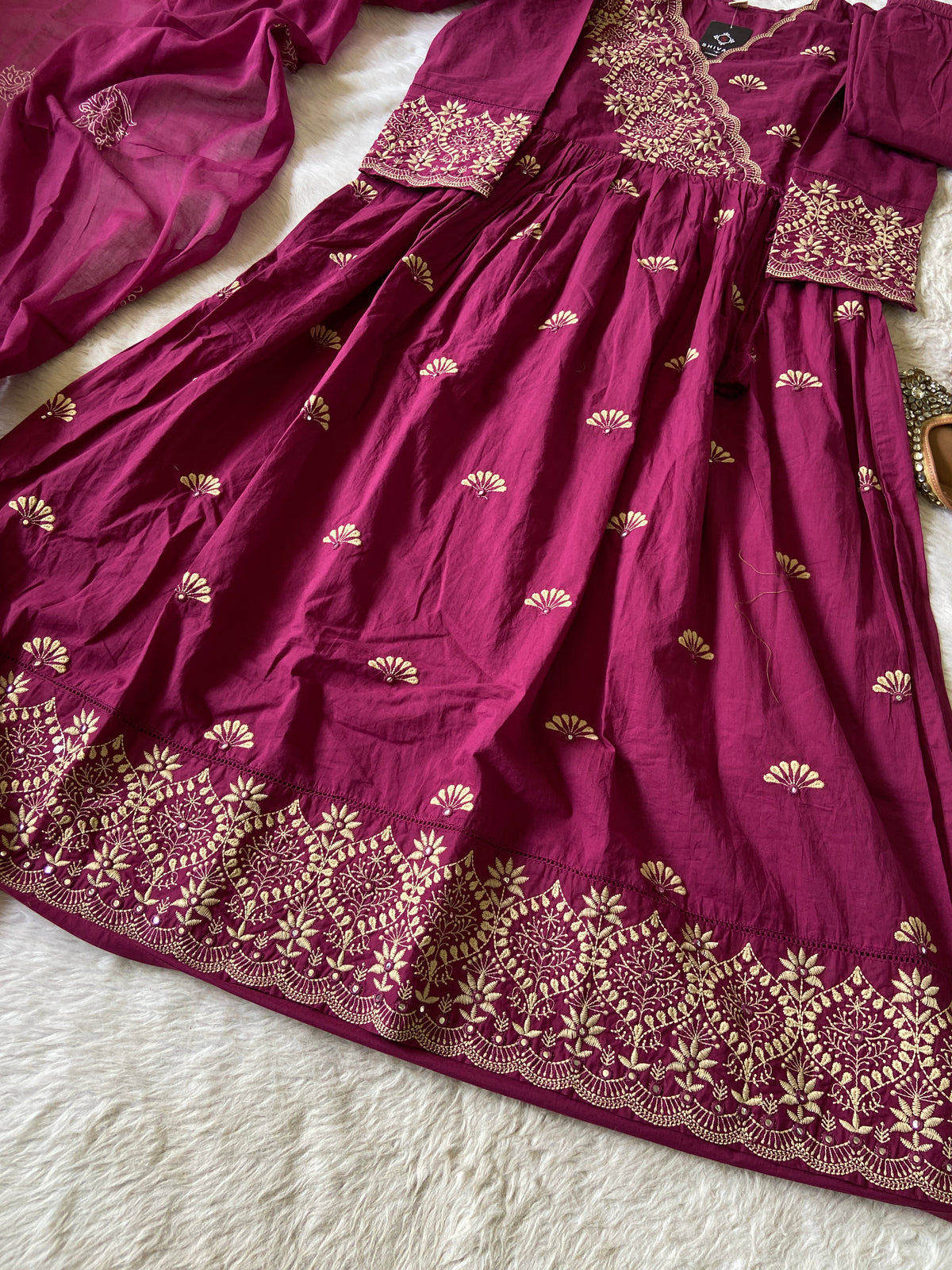 Cotton Anarkali Kurti, Pant And Dupatta. Cotton Suits Sets For Women Online India. Shop the Latest Festive Summer Collection at Shivani Designer Kurti.