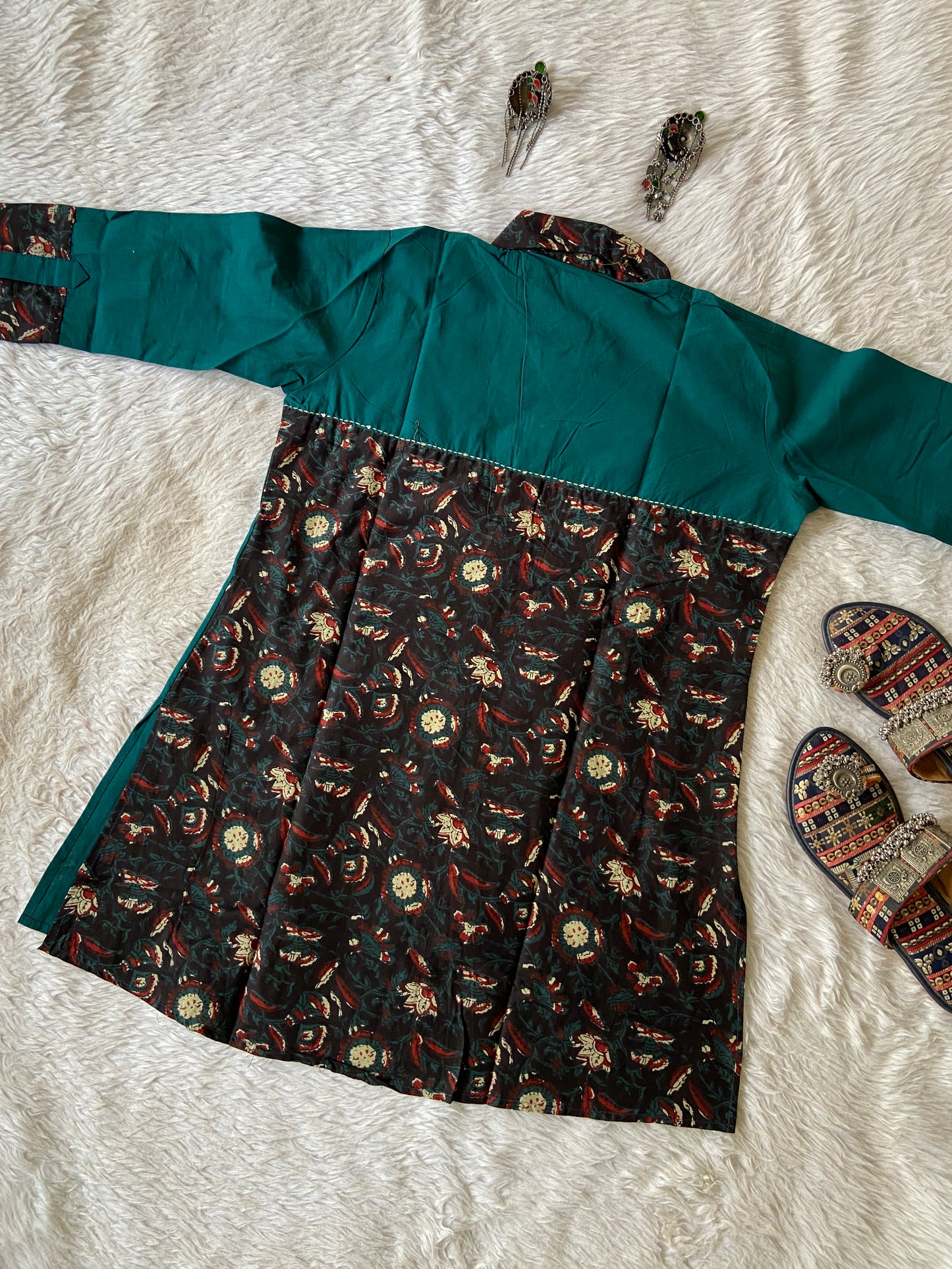 Cotton Collar Neck, Full Sleeve Short Top (Gamthi Short Top). Cotton Short Top For Women online India. Shop the Latest Festive Summer Collection at Shivani Designer Kurti.