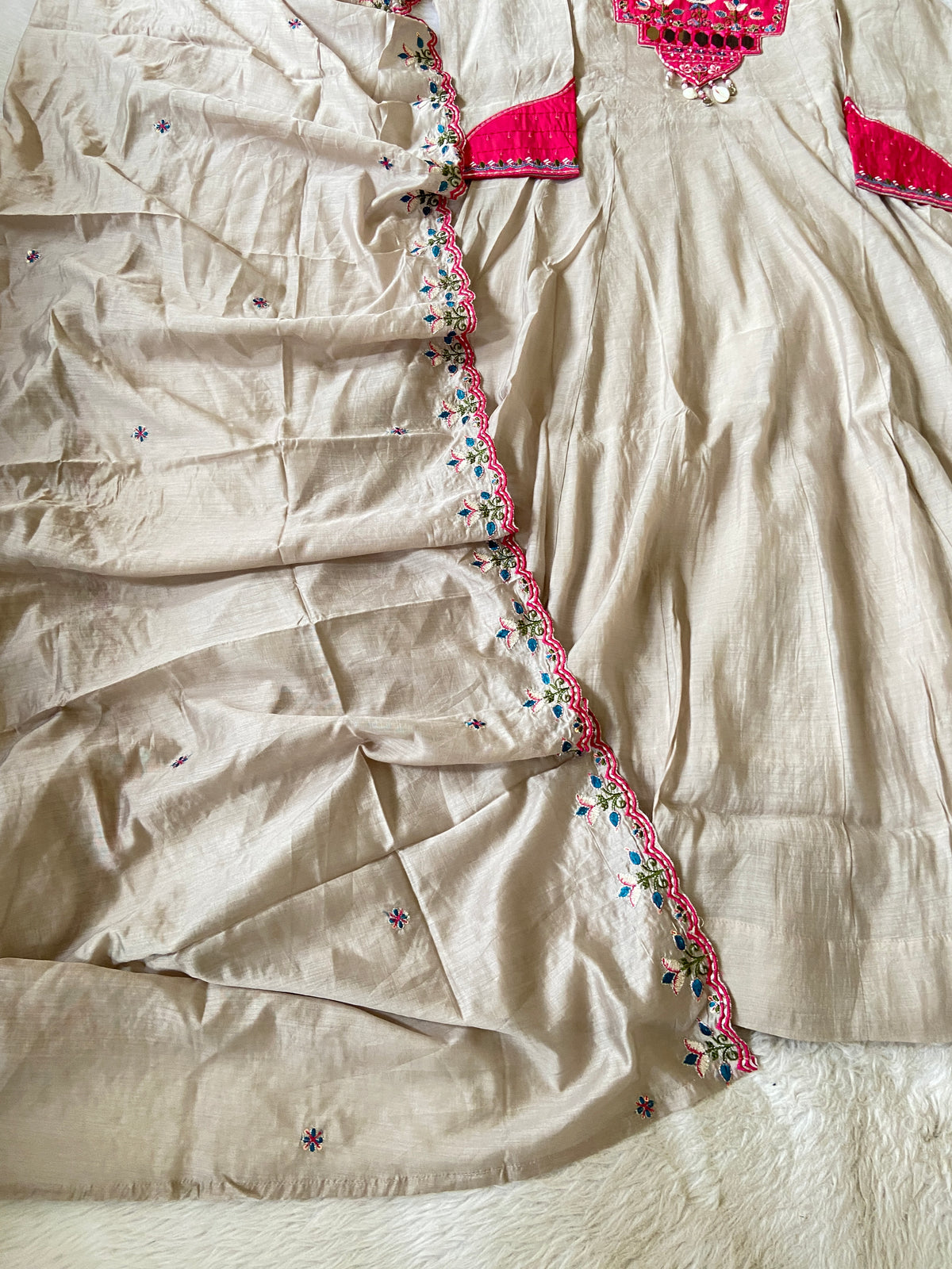 Premium Designer Anarkali Suit. Silk Suit Sets For Women Online India. Shop the Latest Festive Summer Collection at Shivani Designer Kurti.