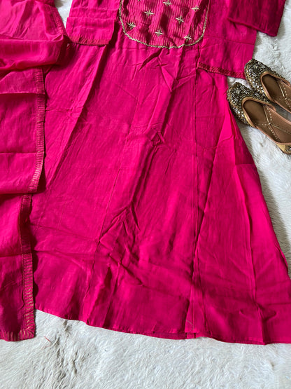 Premium Collection. Banarasi Mul Chanderi Aline Kurti With Pant And Dupatta. Silk Suit Sets For Women Online India. Shop the Latest Festive Summer Collection at Shivani Designer Kurti.