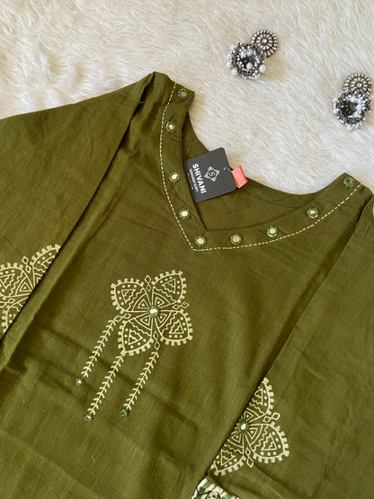 Mirror Work With Block Print Cotton Aline Kurti With Palazzo. Cotton Kurti Sets For Women Online India. Shop the Latest Festive Summer Collection at Shivani Designer Kurti.