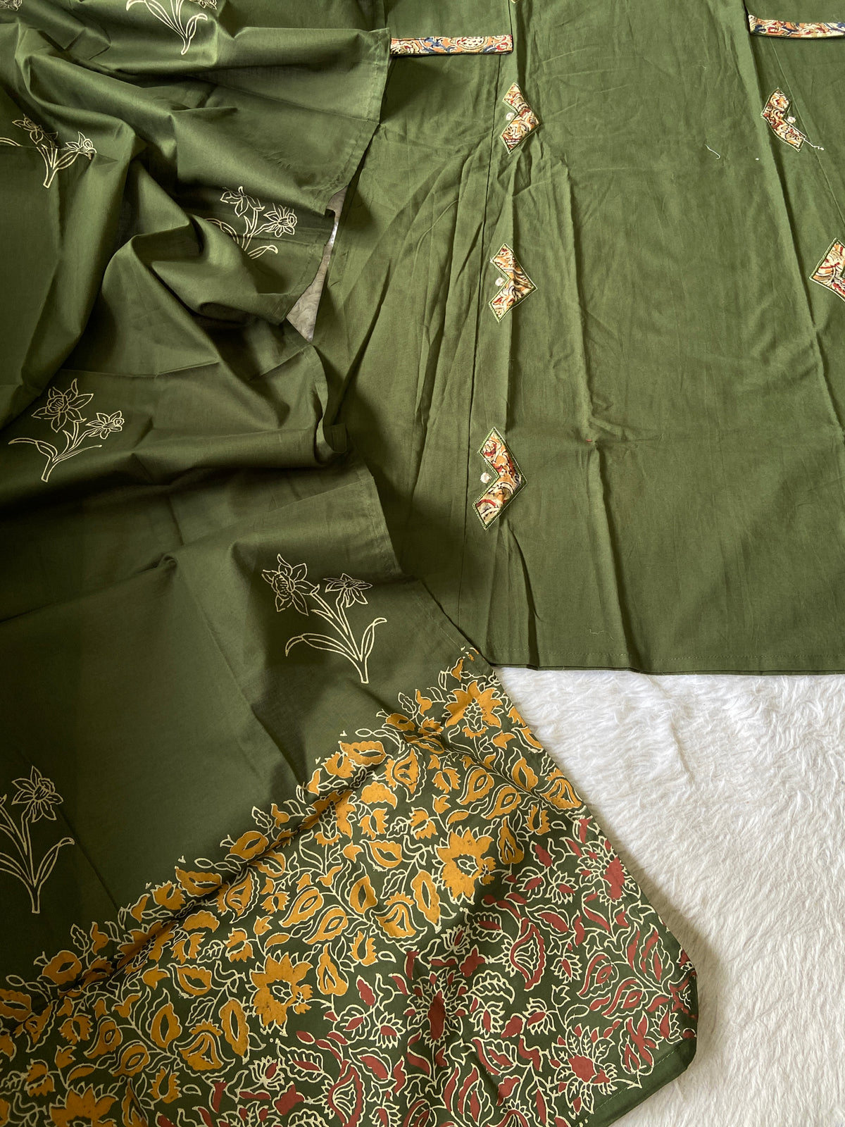 Aplic Work Cotton Aline Kurti, Palazzo And Block Printed Dupatta (Gamthi Pair). Cotton Suit Sets For Women Online India. Shop the Latest Festive Summer Collection at Shivani Designer Kurti.