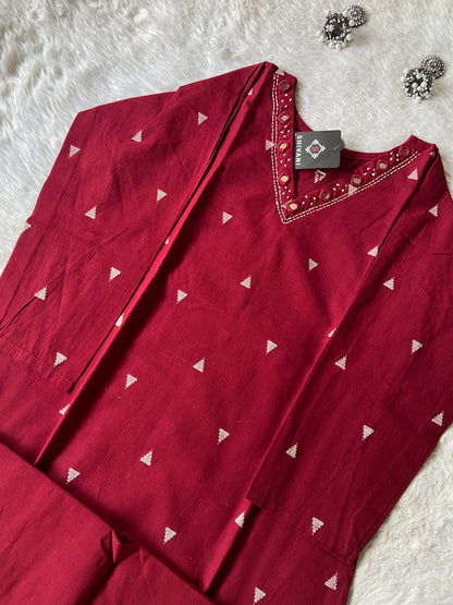 Real Mirror Work in Neck Cotton Straight Kurti With Palazzo. Cotton Straight Kurti Sets For Women Online India. Shop the Latest Festive Summer Collection at Shivani Designer Kurti.