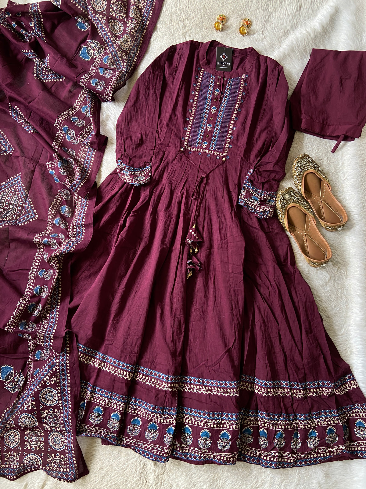 Full Sleeve Cotton Anarkali Kurti, Pant And Dupatta. Cotton Anarkali Kurti Suits For Women Online India. Shop the Latest Festive Summer Collection at Shivani Designer Kurti.
