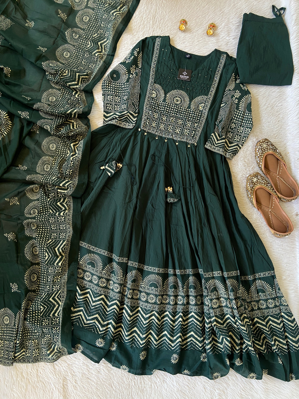 Full Flair Cotton Anarkali Kurti, Pant And Dupatta. Cotton Anarkali Kurti Suits For Women Online India. Shop the Latest Festive Summer Collection at Shivani Designer Kurti.