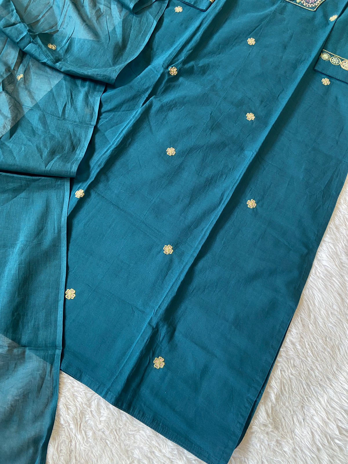 Embroidery Work Cotton Straight Cut Kurti With Pant And Dupatta. Cotton Suit Sets For Women Online India. Shop the Latest Festive Summer Collection at Shivani Designer Kurti.