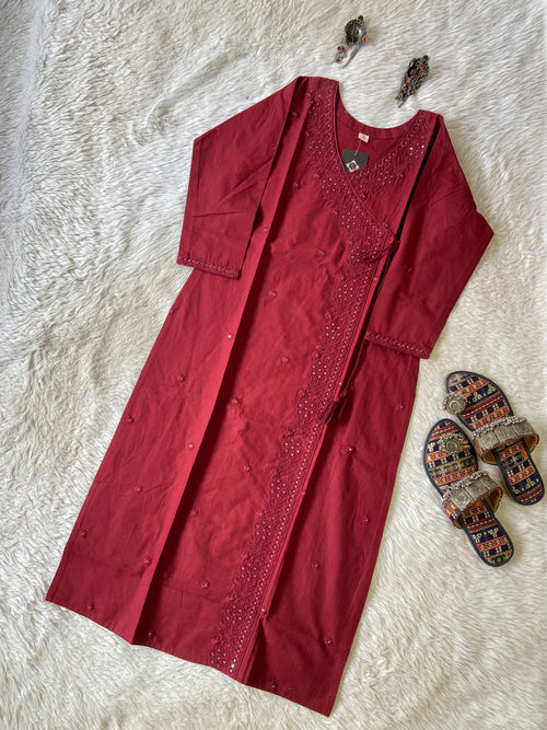 Lakhnavi Style Straight Cotton Kurti. Cotton Kurtis For Women Online India. Shop the Latest Festive Summer Collection at Shivani Designer Kurti.