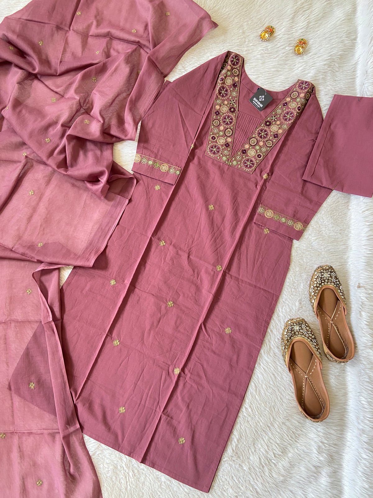 Embroidery Work Cotton Straight Cut Kurti With Pant And Dupatta. Cotton Suit Sets For Women Online India. Shop the Latest Festive Summer Collection at Shivani Designer Kurti.)