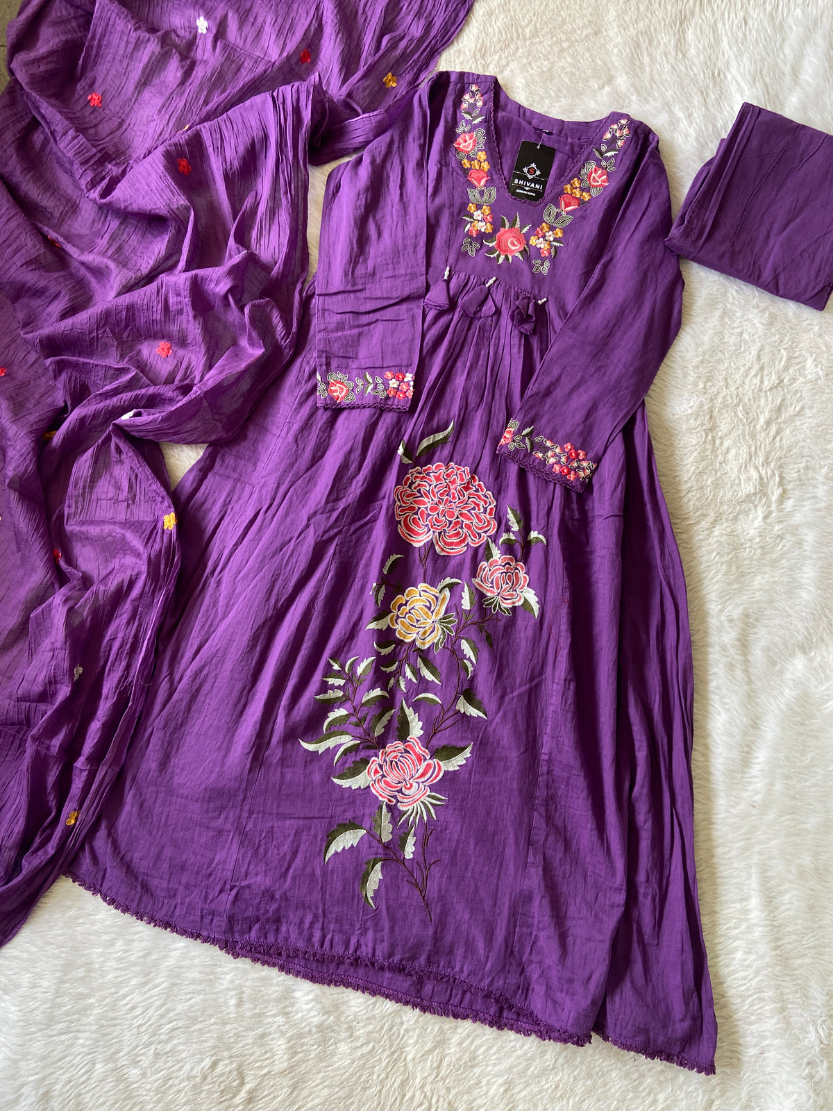 Mul Cotton Aline Kurti, Pant And Dupatta. Cotton Suits Sets For Women Online India. Shop the Latest Festive Summer Collection at Shivani Designer Kurti.