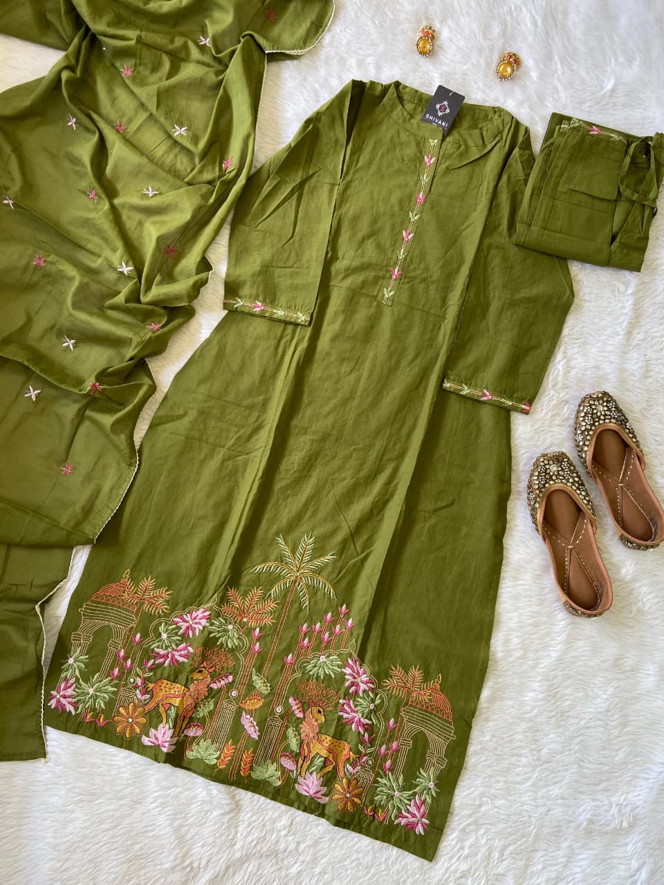 Stand Neck Kurti With Embroidery Work, Plain Palazzo And Dupatta. Cotton StraightCut Suit Sets For Women (Copy)