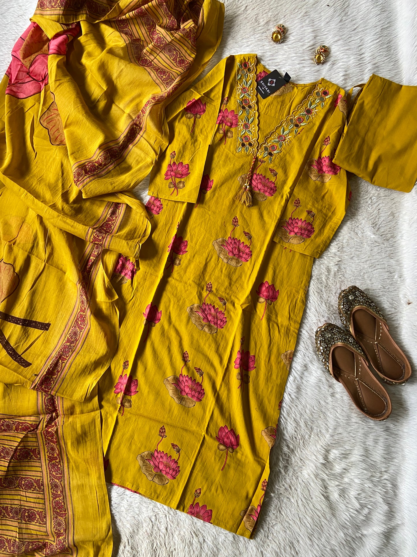 Cotton Straight Cut Kurti With Palazzo And Dupatta. Cotton Suit Sets For Women Online India. Shop the Latest Festive Summer Collection at Shivani Designer Kurti.
