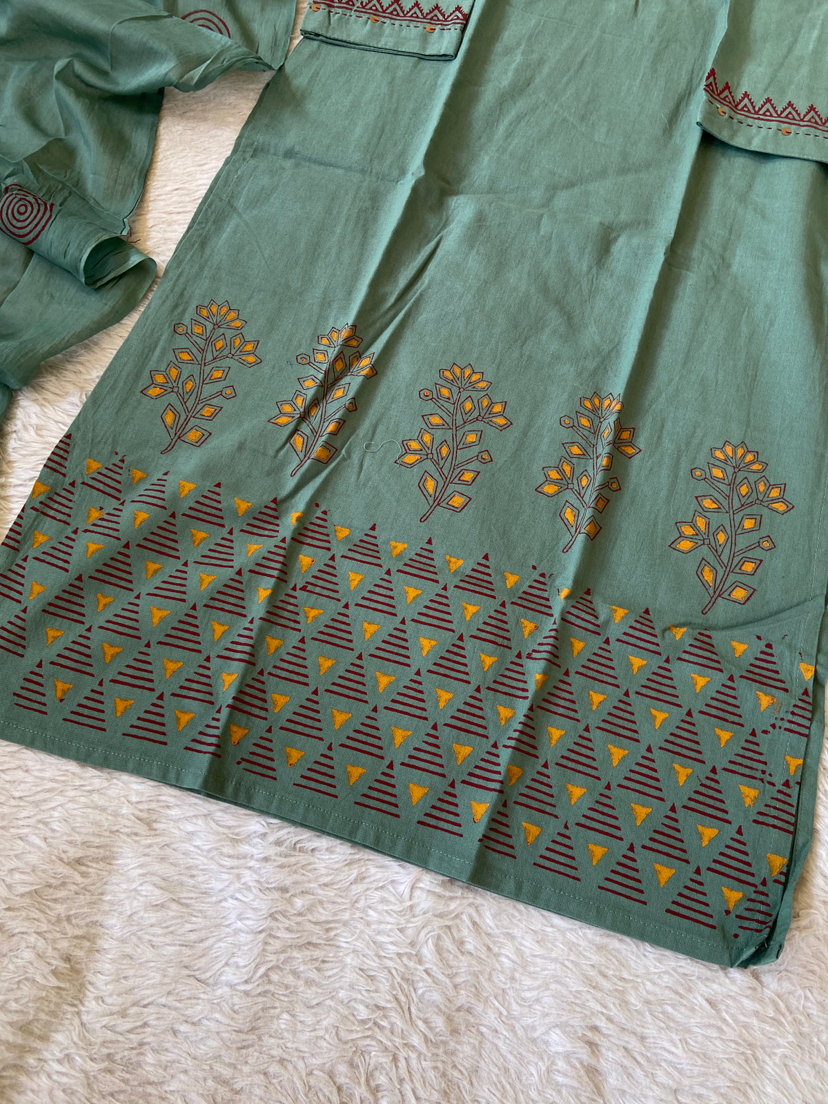 Mirror Hand Work Cotton Flex Straight Cut Kurti With Palazzo And Dupatta. Cotton Suit Sets For Women Online India. Shop the Latest Festive Summer Collection at Shivani Designer Kurti.