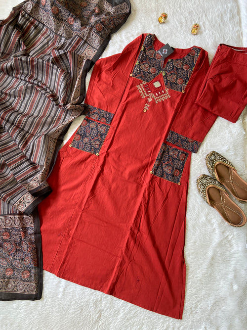 Cotton Hand Work Aline Kurti With Plain Palazzo And Printed Dupatta (Gamthi Pair). Cotton Suit Sets For Women Online India. Shop the Latest Festive Summer Collection at Shivani Designer Kurti.