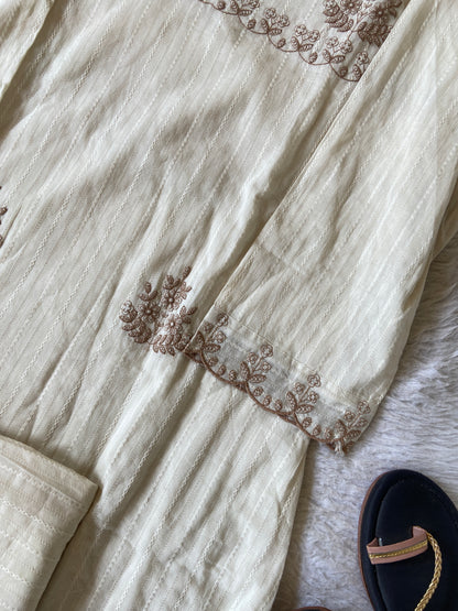 Embroidery Work Cotton Aline Kurti And Pant. Cotton Kurti Sets For Women Online India. Shop the Latest Festive Summer Collection at Shivani Designer Kurti.