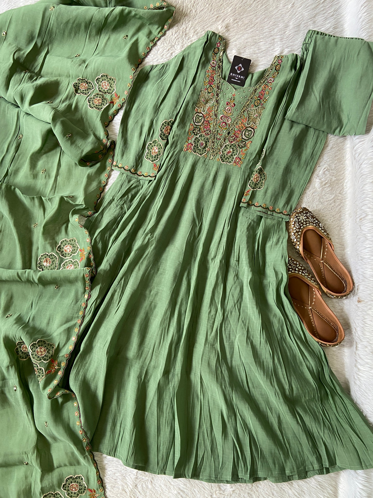 Premium Designer Anarkali Suit. Silk Suit Sets For Women Online India. Shop the Latest Festive Summer Collection at Shivani Designer Kurti.