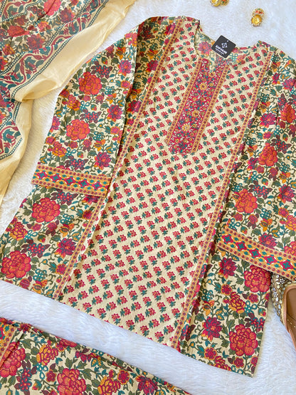 Gopi Dress. Cotton Printed Short Kurti With Divider Palazzo And Dupatta. Cotton Suit Sets For Women Online India. Shop the Latest Festive Summer Collection at Shivani Designer Kurti.