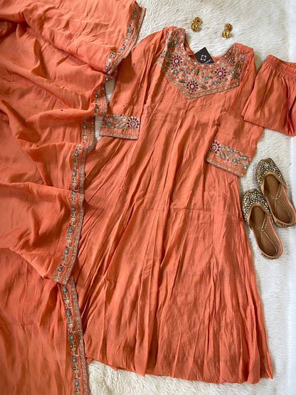 Premium Designer Anarkali Suit. Silk Suit Sets For Women Online India. Shop the Latest Festive Summer Collection at Shivani Designer Kurti.