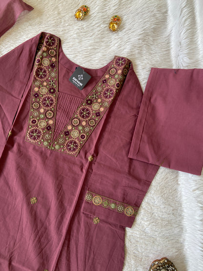 Embroidery Work Cotton Straight Cut Kurti With Pant And Dupatta. Cotton Suit Sets For Women Online India. Shop the Latest Festive Summer Collection at Shivani Designer Kurti.)