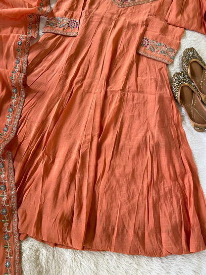 Premium Designer Anarkali Suit. Silk Suit Sets For Women Online India. Shop the Latest Festive Summer Collection at Shivani Designer Kurti.