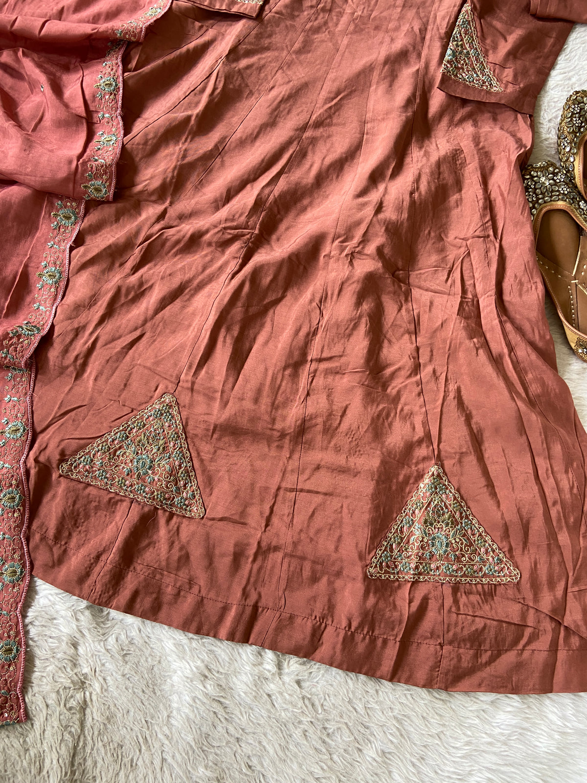 Premium Designer Anarkali Suit. Silk Suit Sets For Women Online India. Shop the Latest Festive Summer Collection at Shivani Designer Kurti.