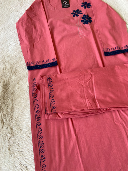 Aplic Work Cotton Straight Kurti With Palazzo. Cotton Kurti Sets For Women Online India. Shop the Latest Festive Summer Collection at Shivani Designer Kurti.