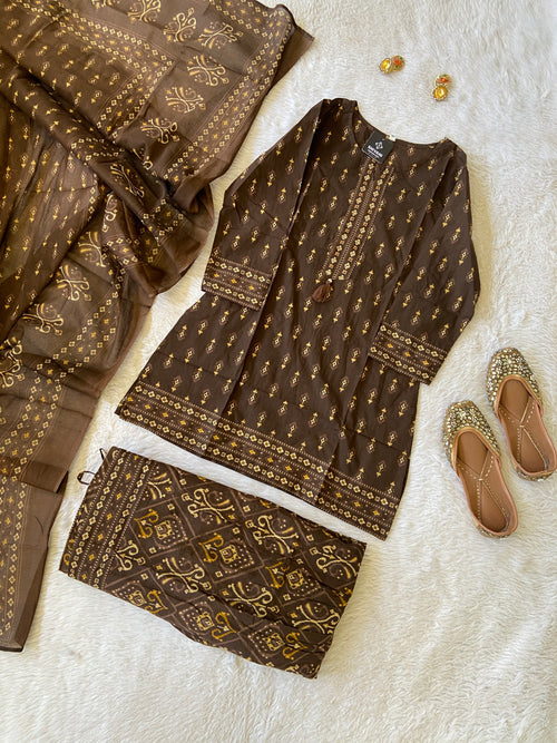 Gopi Dress. Cotton Printed Short Kurti With Skirt And Dupatta. Cotton Suit Sets For Women Online India. Shop the Latest Festive Summer Collection at Shivani Designer Kurti.